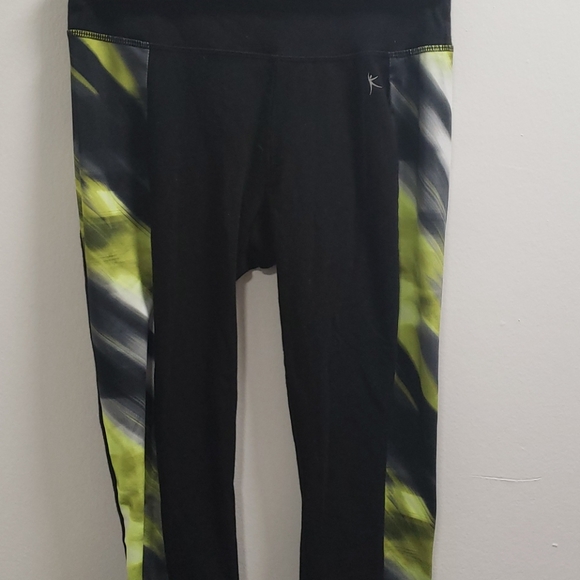 Capri Leggings - Picture 3 of 3